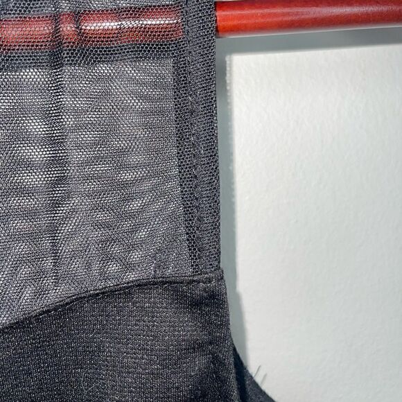 Foreverā21Ā MeshāPeplumāTopāSizeāSmall - Picture 4 of 10